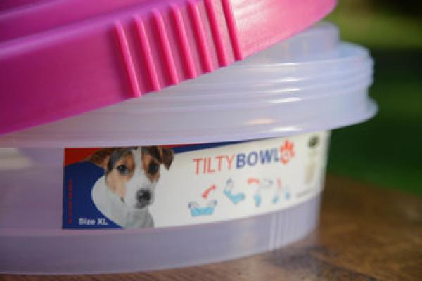 TILTY Bowl - der auslaufsichere Trinknapf für Hunde Gr. M